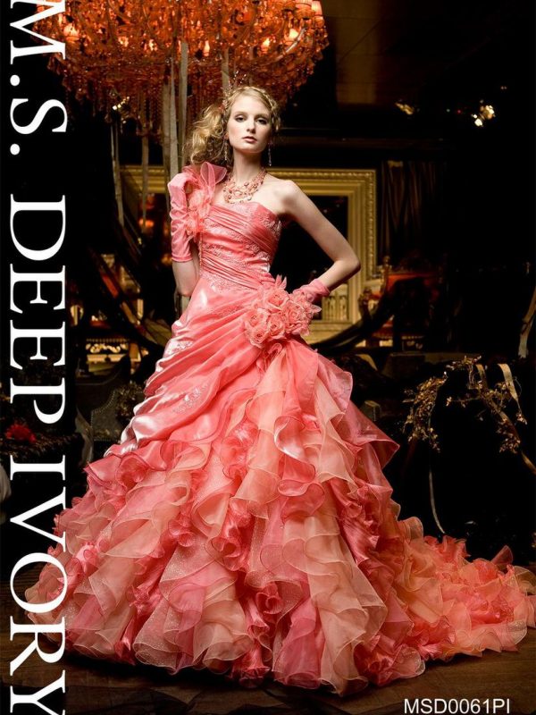 かっこよく着るピンクドレス ウエディングドレス Jp