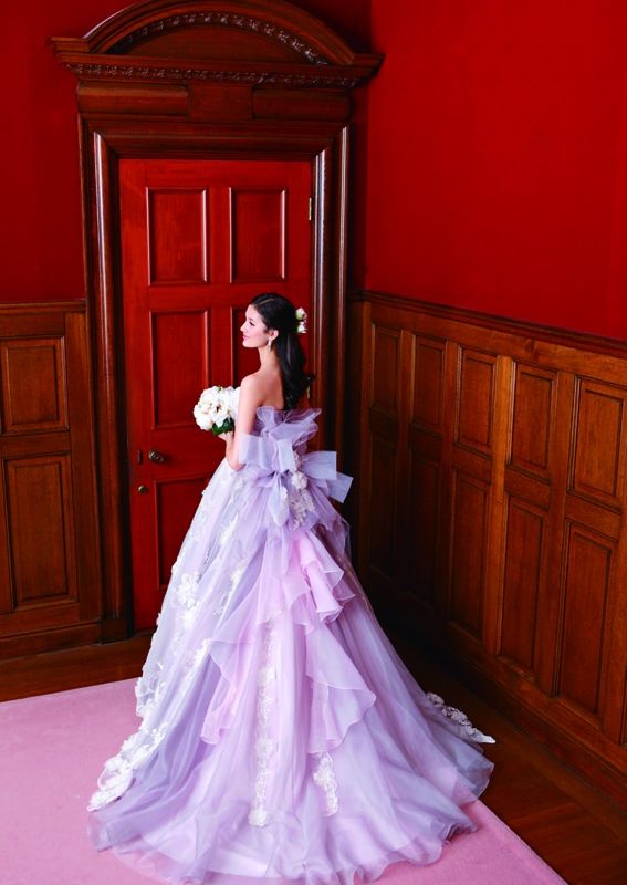 ピンクとローズグレーの気品溢れるカラードレス ウエディングドレス Jp