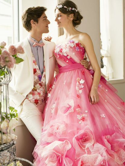 ピンクのお花付きカラードレス ウェディングドレス フォーマル/ドレス
