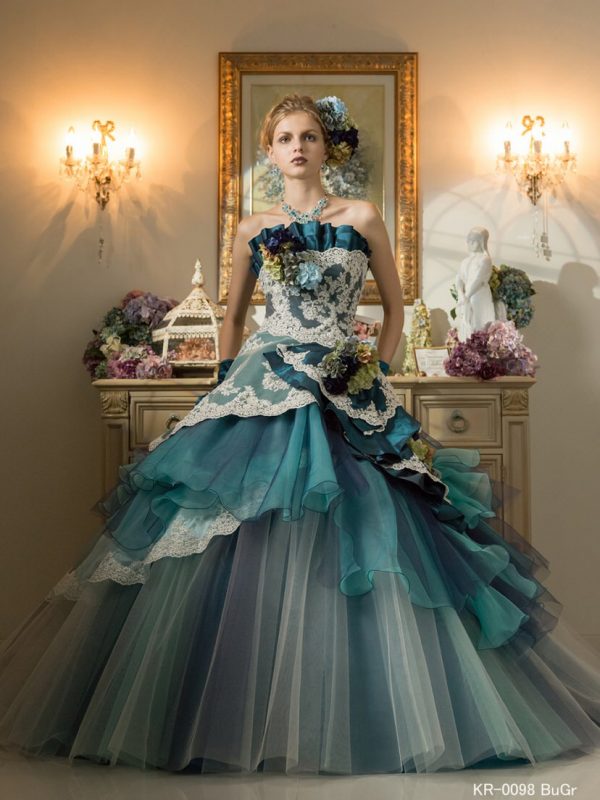 エメラルドグリーンが美しい 大人なカラードレス ウエディングドレス Jp