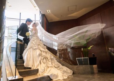 純白は花嫁の特権だから2着の個性的な白ドレスで｜ANTONIO RIVA