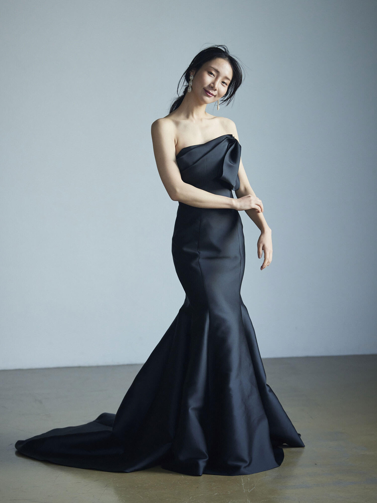 ARHA BRIDAL ウェディングドレス 披露宴ドレス ARHA BRIDAL｜YAMADAYA Tokyo | ウエディングドレス.jp